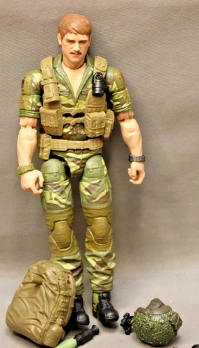 HASBRO GI JOE CLASSIFIED SERIES FOOTLOOSE COMPLETE W/ ALL ACCESSORIES  MINT  c