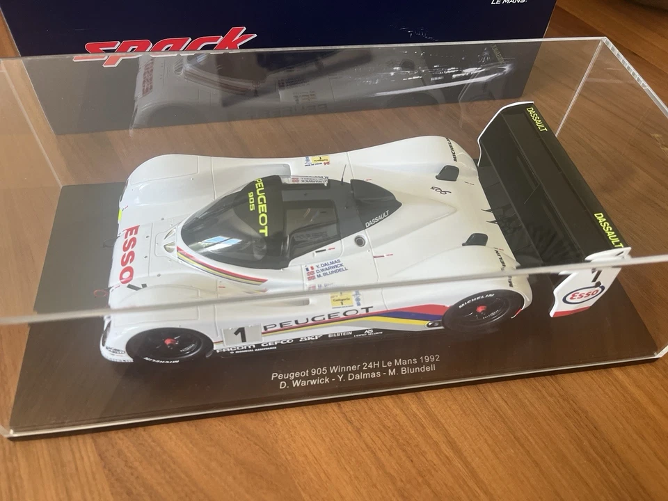 Spark 1/18 Peugeot 905 #1 1992 Le Mans 24h Winner Warwick/Dalmas/Blundell 18LM92 - Photo 2/4