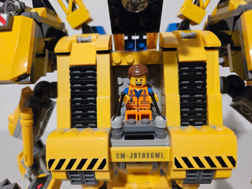 Lego The LEGO Movie 70814 Emmet's Construct-O-Mech - Preowned, Missing Unikitty - Picture 9 of 9