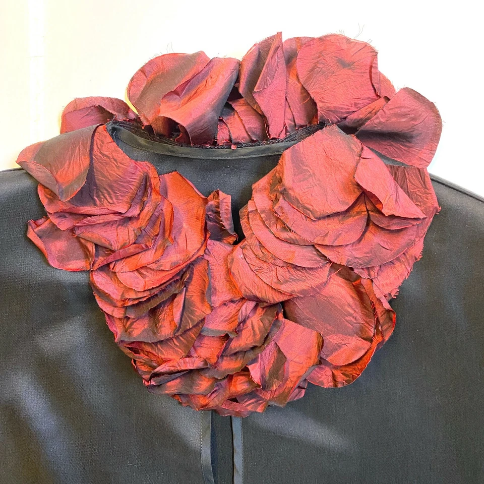 Maria Pinto Couture Black Red Rose Petal Collar Silk Dress Jacket Bolero Sz 2 - Image 4 of 4