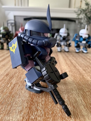 NEW Bandai QMSV Mini Zaku II SD Gundam Blind Box Pop Mart Figure Black Tri-star - Picture 2 of 4