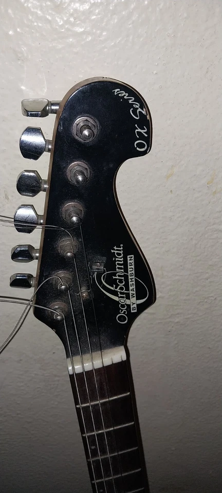 Guitar  Xo Series  - Image 2 of 3