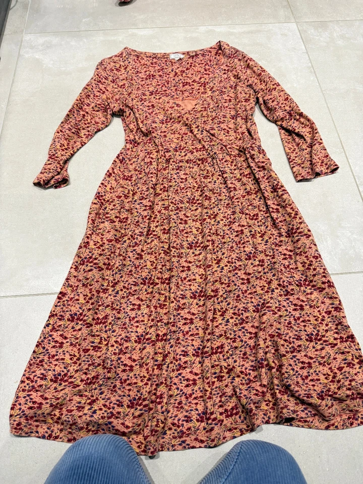 Vestido midi floral Fat Face talla UK 10. gt oficina gc bonito y cálido manga larga Foto 2 de 4