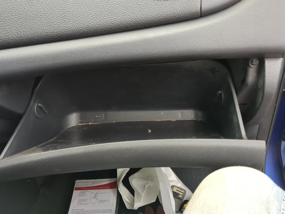 Kia Forte Koup 2013 guantera pasajero puerta compartimento de almacenamiento HJJG Foto 2 de 2