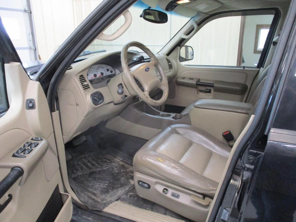 (LOCAL PICKUP ONLY) Trunk/Hatch/Tailgate Sport Trac Fits 01-05 EXPLORER 1697249 — 第 3/4 张图片