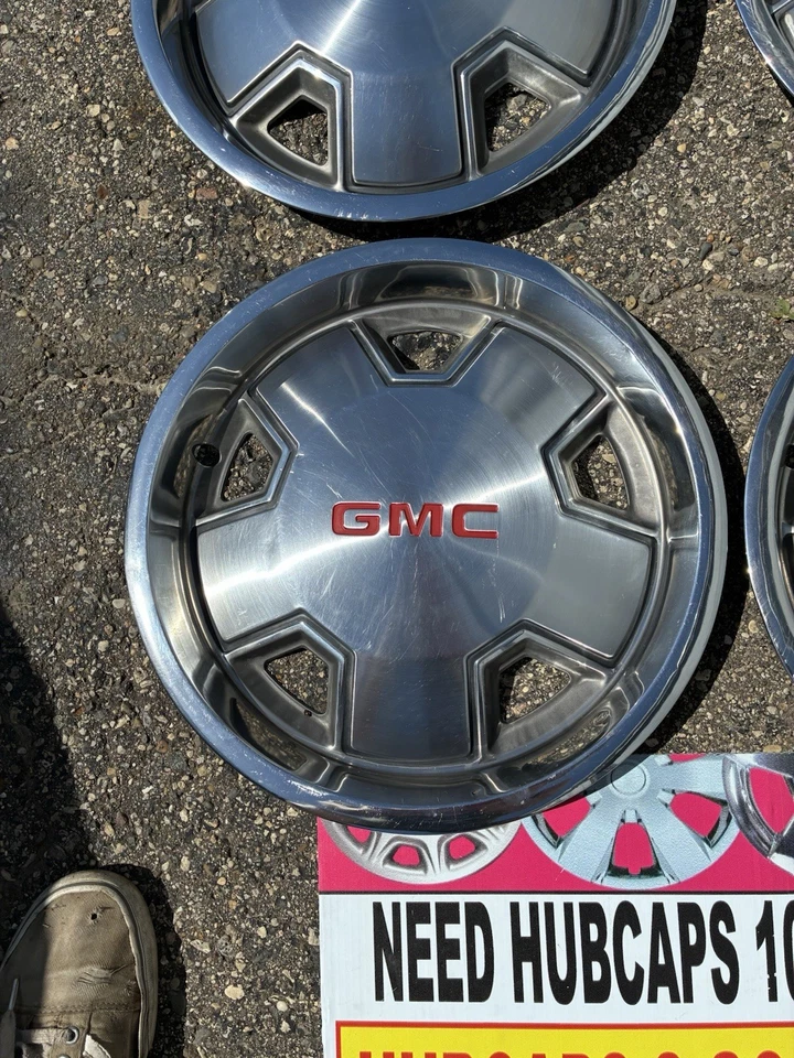 Gmc Sonoma Sprint Hubcaps Red P/N 14035585 3152 Retro 14” 1982-1988 Set 4 Rare - Image 2 of 4