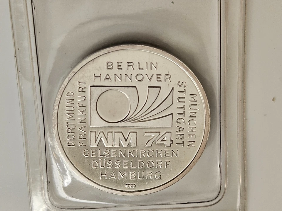 1974 Germany FIFA World Cup Football Silver Coin Mascots Tic Tac 30mm - Image 2 of 2