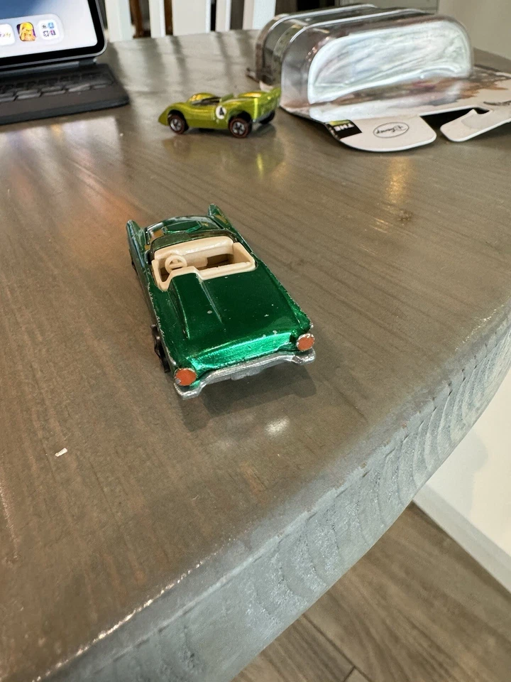Hot Wheels Classic '57 T-bird - Verde - Interior Blanco - Vintage Redline Foto 4 de 4