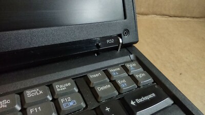 VINTAGE IBM THINKPAD LAPTOP R32 PENTIUM 4 1.8 GHZ 2658-LSU AS-IS