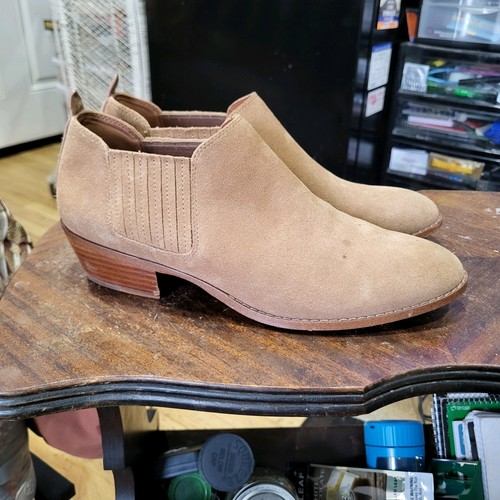 Coach Devin Bootie
