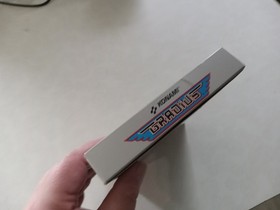 NES Gradius CIB Complete 5 screw Hangtab Rare Condition!!