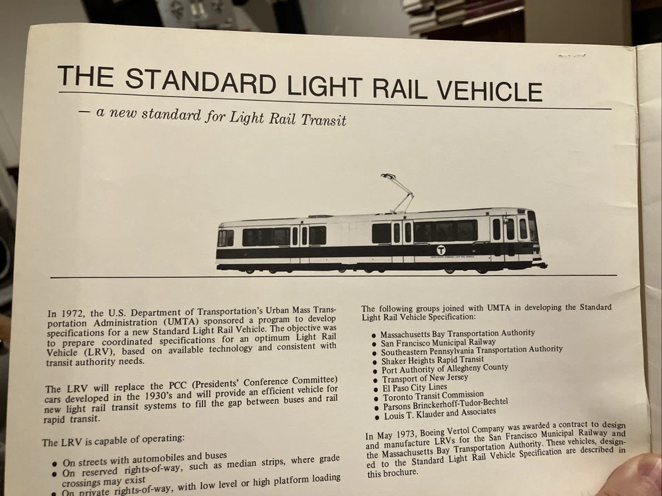 Vehículo de tren ligero (Boeing) para SEPTA Foto 3 de 4