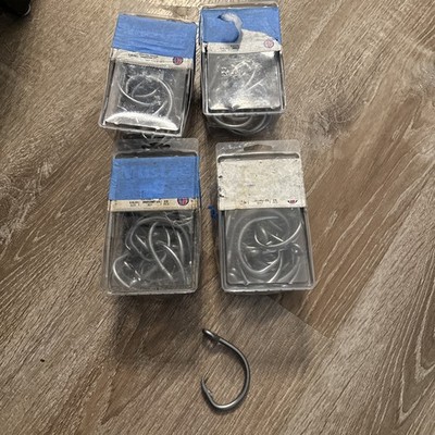 100 Mustad  Size 14/0 Circle Hooks Large Ring 39955NP-25