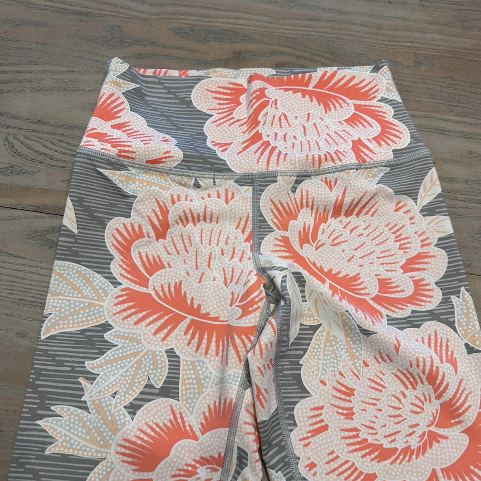 Leggings Aerie Gris Estampado Floral Para Mujer M con Pantalones Cintura Alta Entrepierna 24” Foto 3 de 4
