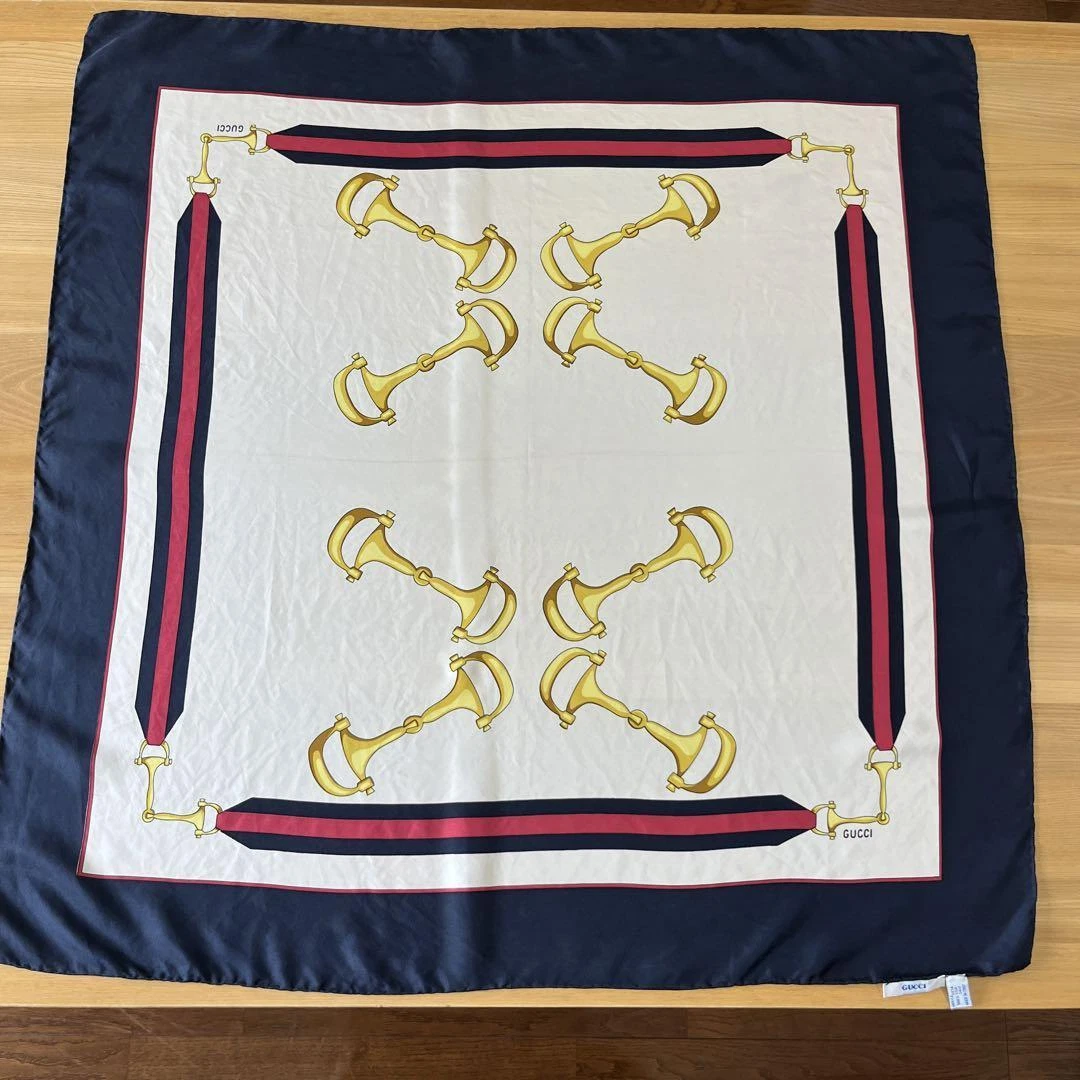 GUCCI Gucci écharpe bandana femme bleu marine/blanc cassé/rouge/jaune