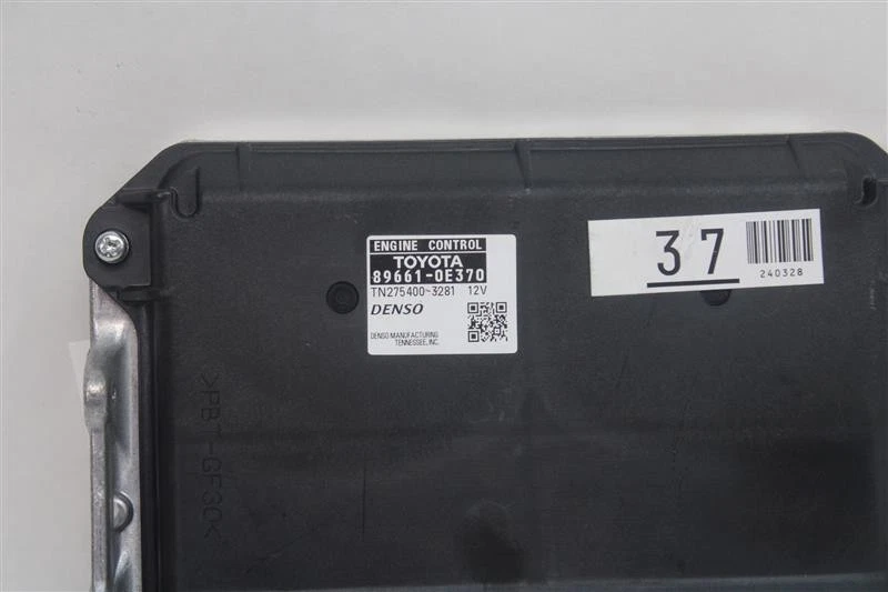 Computadora ECU ECM TOYOTA HIGHLANDER 2011 11 2012 12 896610E370 1319711 Foto 3 de 4