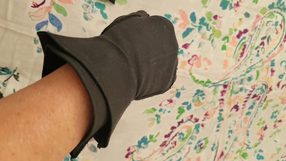 Guantes negros vintage años 40 M Foto 3 de 4