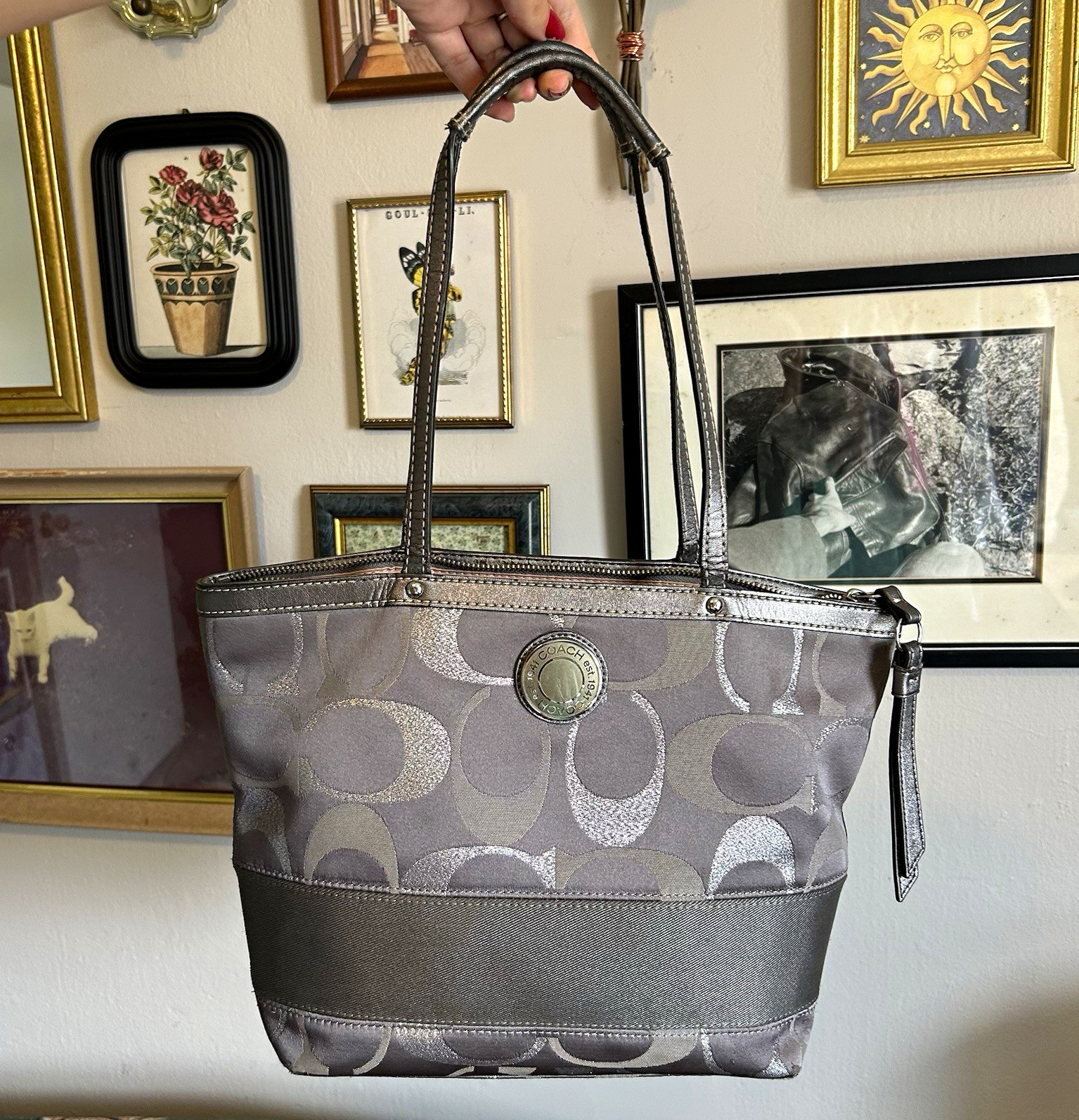 00s COACH シグネチャー ハンドバッグ シルバーメタリック Y2K 平成 Y2k Coach Gray Signature Logo Tote, Medium - Gem