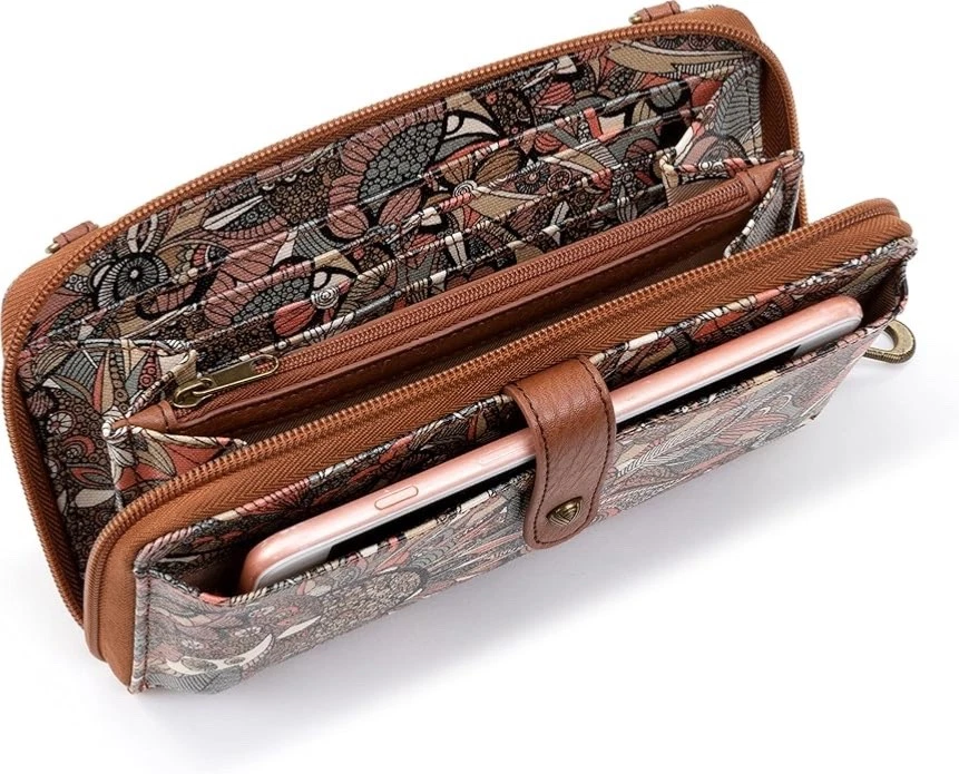 Cartera/muñequera para teléfono inteligente Sakroots Artist Circle con correa bandolera Foto 4 de 4