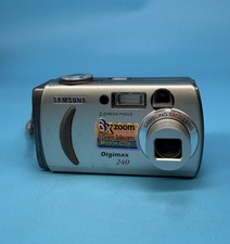 Samsung Digimax 240 2.0MP Compact Digital Camera Silver Tested