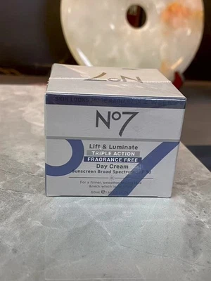 NO7 No.7 Lift & Luminate Triple Action Fragrance Free Day Cream Spectrum SPF30, 50ml
