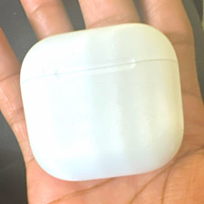 Apple Bluetooth In-Ear Earbuds Charging Case, White Apple EarPods 