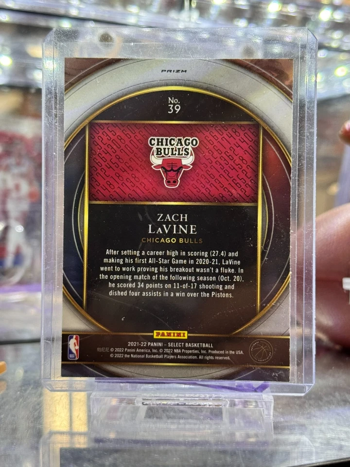 2021-22 Panini Select #39 Zach LaVine Select Numbers Red Prizm - Image 4 of 4