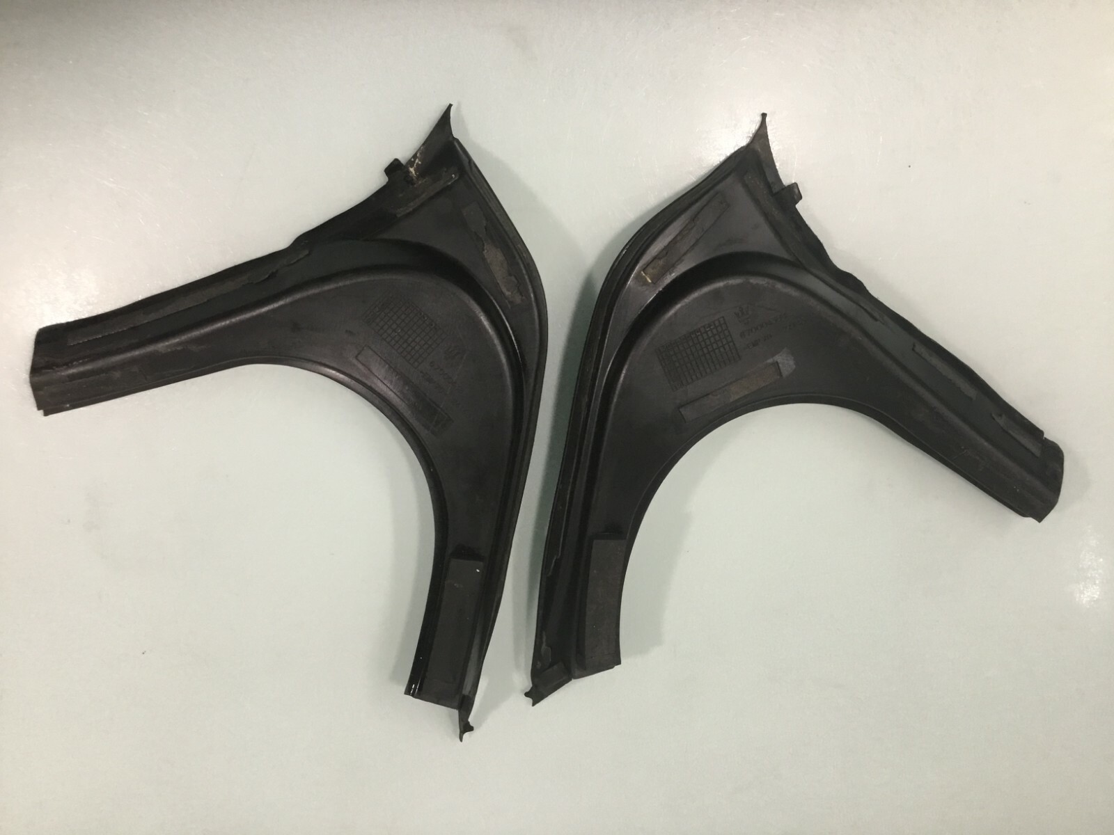 14-20 Maserati Ghibli S Q4 Rear Trunk Lid Right & Left Corner Top Cover Pair E