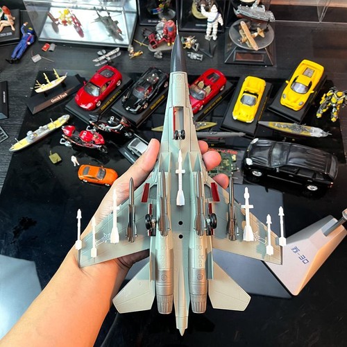 Avión de combate ruso Sukhoi Su-30MKK modelo militar fundido a presión de aleación a escala 1:72 - Imagen 13 de 14