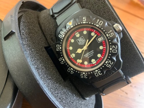 TAG HEUER Formula 1 Quartz Date Black Dial Watch with box