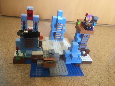 LEGO Minecraft: The Ice Spikes (21131) / inkl. Bauanleitung / vollständig