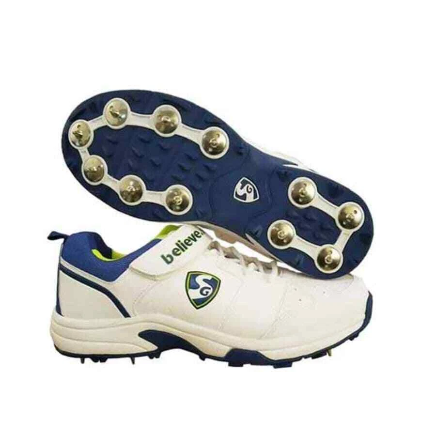 Cricket spikes deals size 11