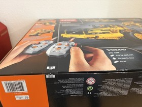 LEGO TECHNIC 42030: Volvo L350f Wheel Loader Wheel Load NEW & Unopened GREAT CONDITION