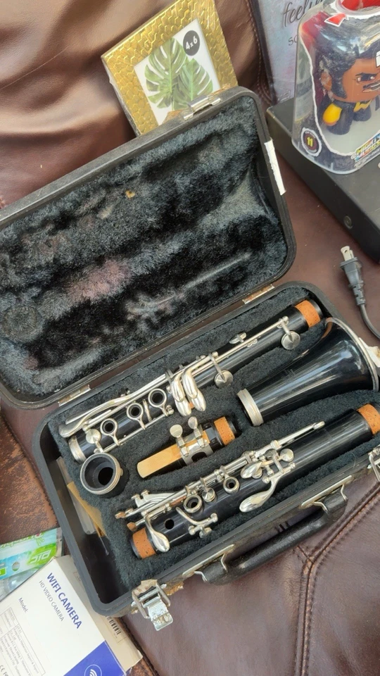 Clarinete de madera Evette & Schaeffer by Buffet Crampon París Francia vendido con estuche Foto 2 de 2