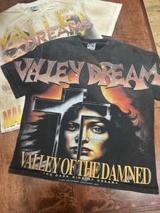 Vale Lives Valley Dreams  Men's T-Shirt Size L