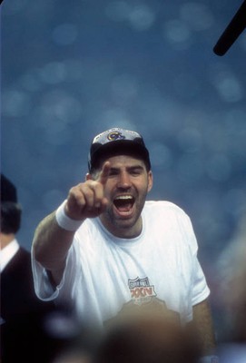 Quarterback Kurt Warner St Louis Rams celebrates winning Super Bow- Old Photo