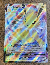 Jolteon VMAX 051/203 Evolving Skies Ultra Rare Holo Pokémon Card