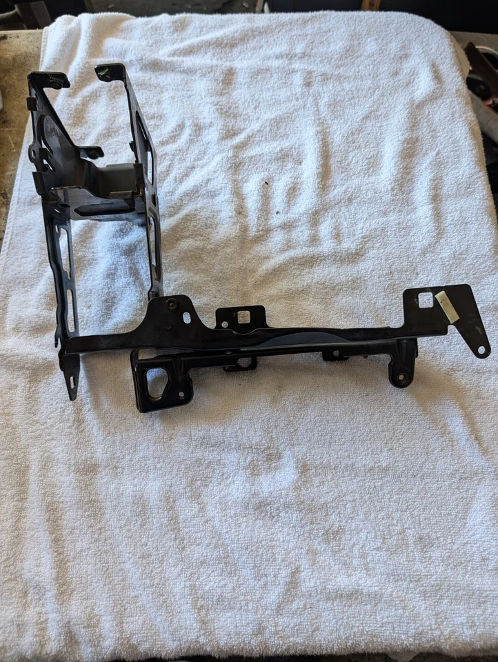 2012-2021 BMW F30 F32 F36 Front Right Headlight Support Bracket 335 435 428 340 - Image 2 of 3