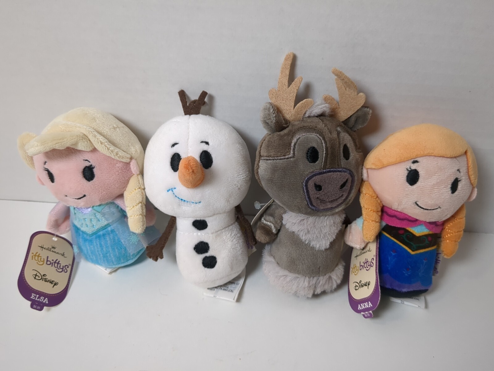 Hallmark Frozen Itty Bitty Bundle – Elsa, Anna, Olaf