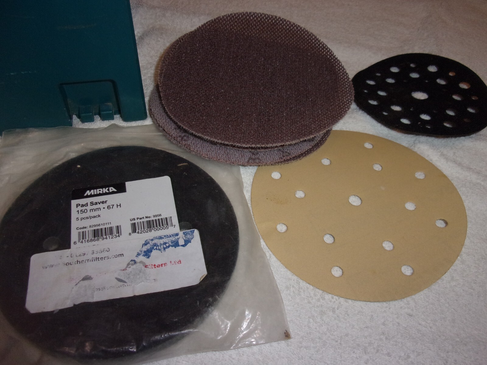 Makita BO6050J orbital sander with pad saver and a few mirka discs included eBay