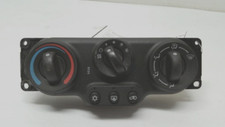 2005 Chevrolet Chevy Equinox Ac Ac Heater Temperature Climate Control Oem 2005 Chevrolet Chevy Equinox Ac Ac Heater Temperature Climate Control Oem