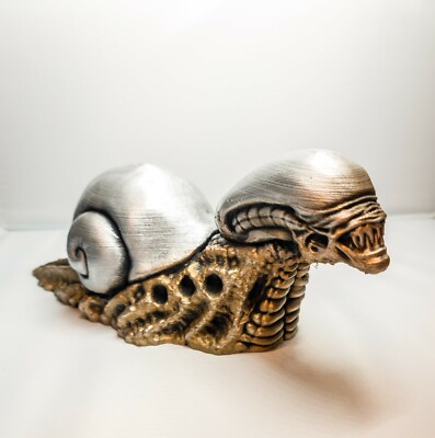 H.R Giger inspired Snailien Alien Xenomorph figurine 3d printed hand painted