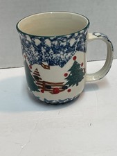 Vintage Folk Craft Cabin In The Snow Tienshan Christmas Mug Cup Trees Blue Speck