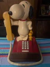 Vintage 1976 The Snoopy and Woodstock Phone - Head Turning Push Button Telephone