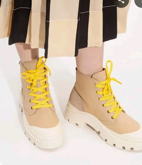 Tory Burch Camp Sneaker Sand Tan Suede Canvas Lace Up Boots Size 5