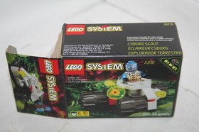 LEGO 6818 ~ UFO Cyborg Scout ~ Complete w/ Box & Instructions [Lego 1997]