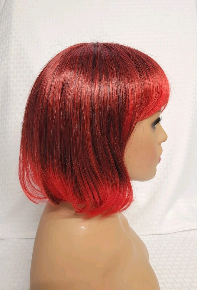 PELUCA RECTA MEDIANA BOB BANG DOS TONOS NEGRA, ROJA COSPLAY ANIME MODA DIARIO SEPIA Foto 3 de 4
