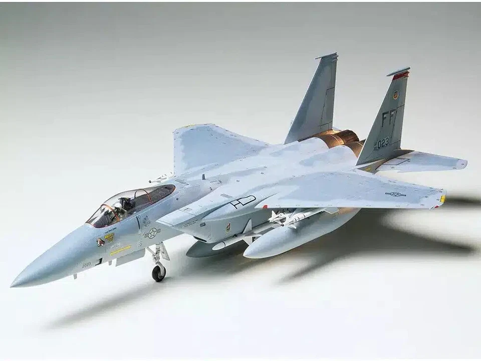 Tamiya 61029 McDonnell Douglas F-15C Eagle Kit Montaggio 1/48 - Immagine 2 di 2