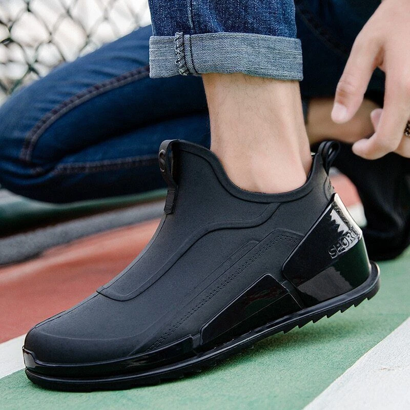 2022 Men's Non-slip Hiking Shoes Fishing Rain Boots Black Work Shoes