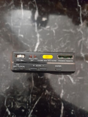 SONY Walkman Radio Cassette Player WM-F702 parts or repair - Picture 6 of 10